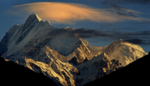 亚特兰大客场告捷，紧咬前四位置